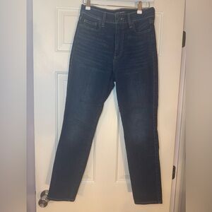 Lucky brand UNI fit skinny jeans. Worn once.